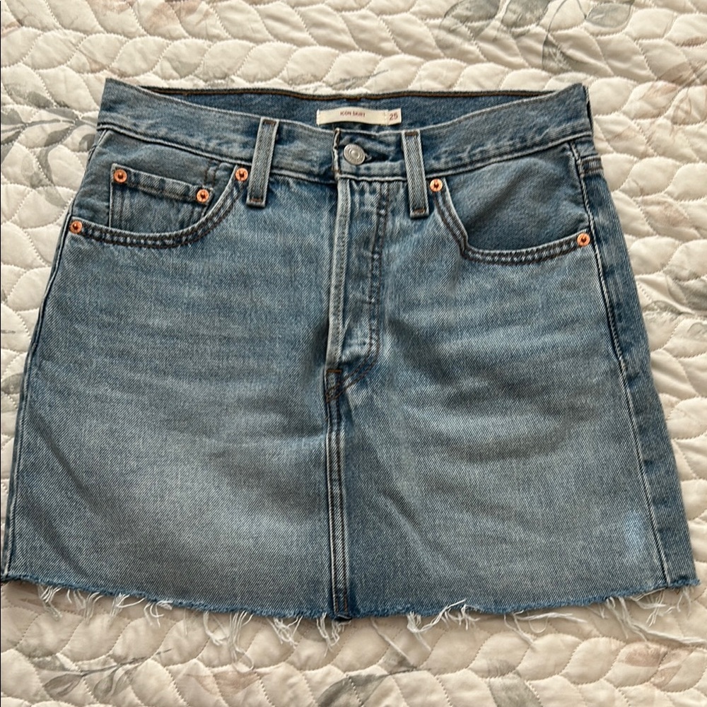 Levi’s Denim Mini Skirt